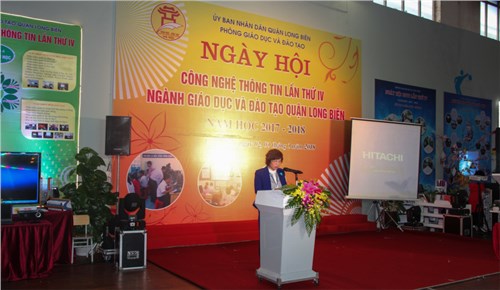 Tưng bừng Ngày hội Công nghệ thông tin lần thứ IV
 quận Long Biên
